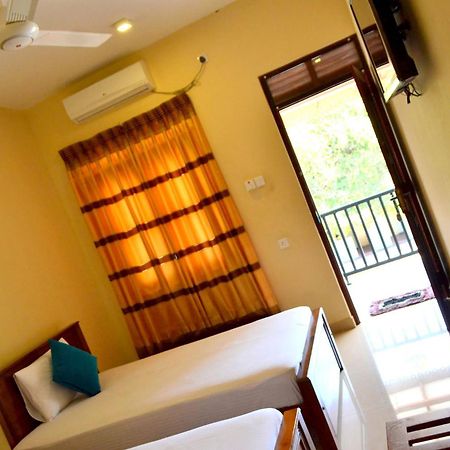 Ud Garden Hotel Kataragama Dış mekan fotoğraf