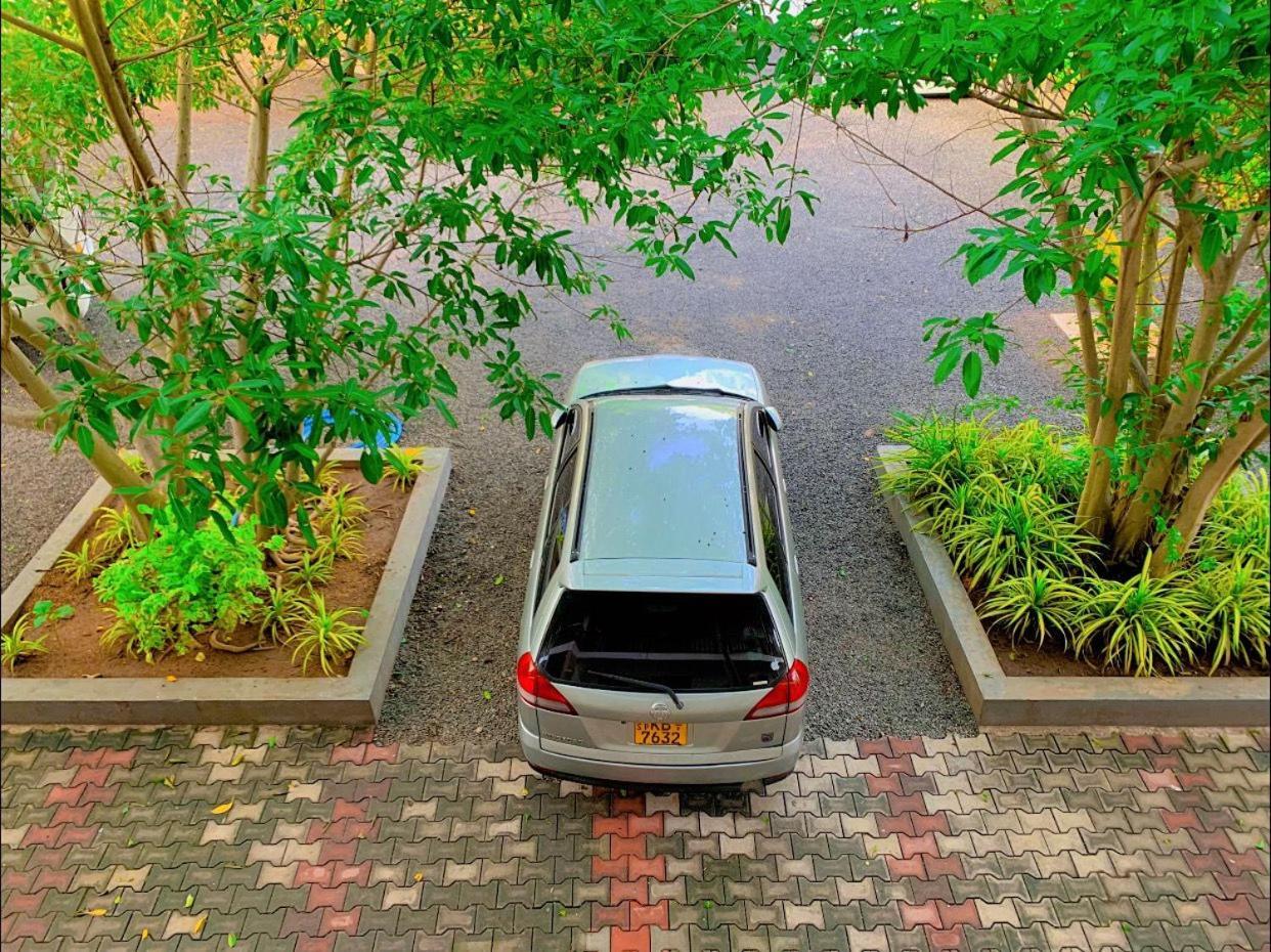 Ud Garden Hotel Kataragama Dış mekan fotoğraf