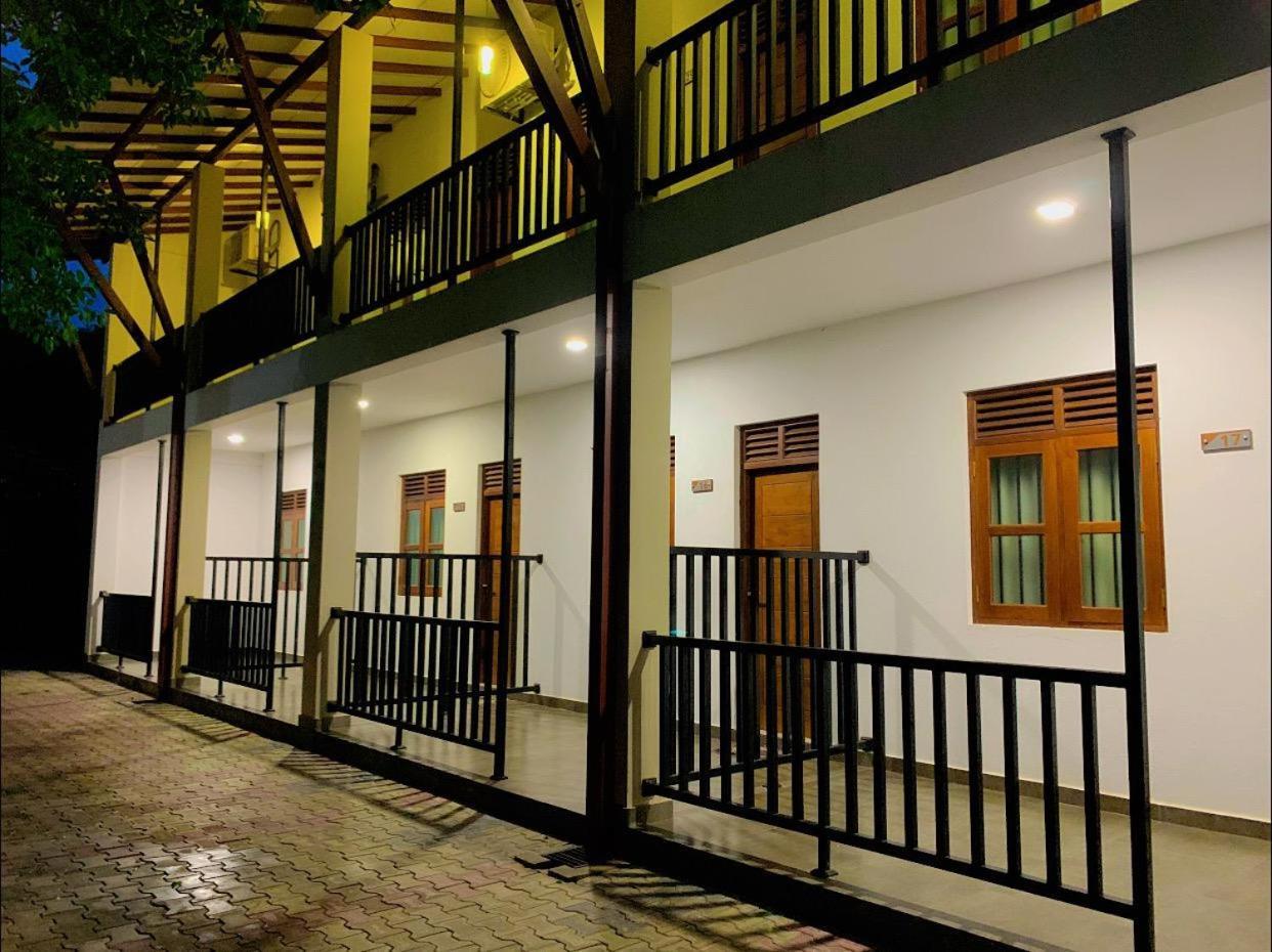 Ud Garden Hotel Kataragama Dış mekan fotoğraf