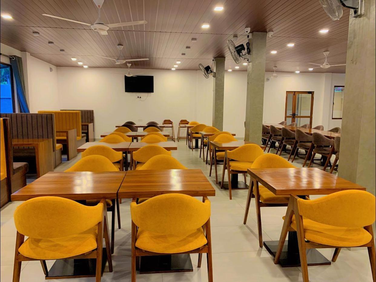 Ud Garden Hotel Kataragama Dış mekan fotoğraf