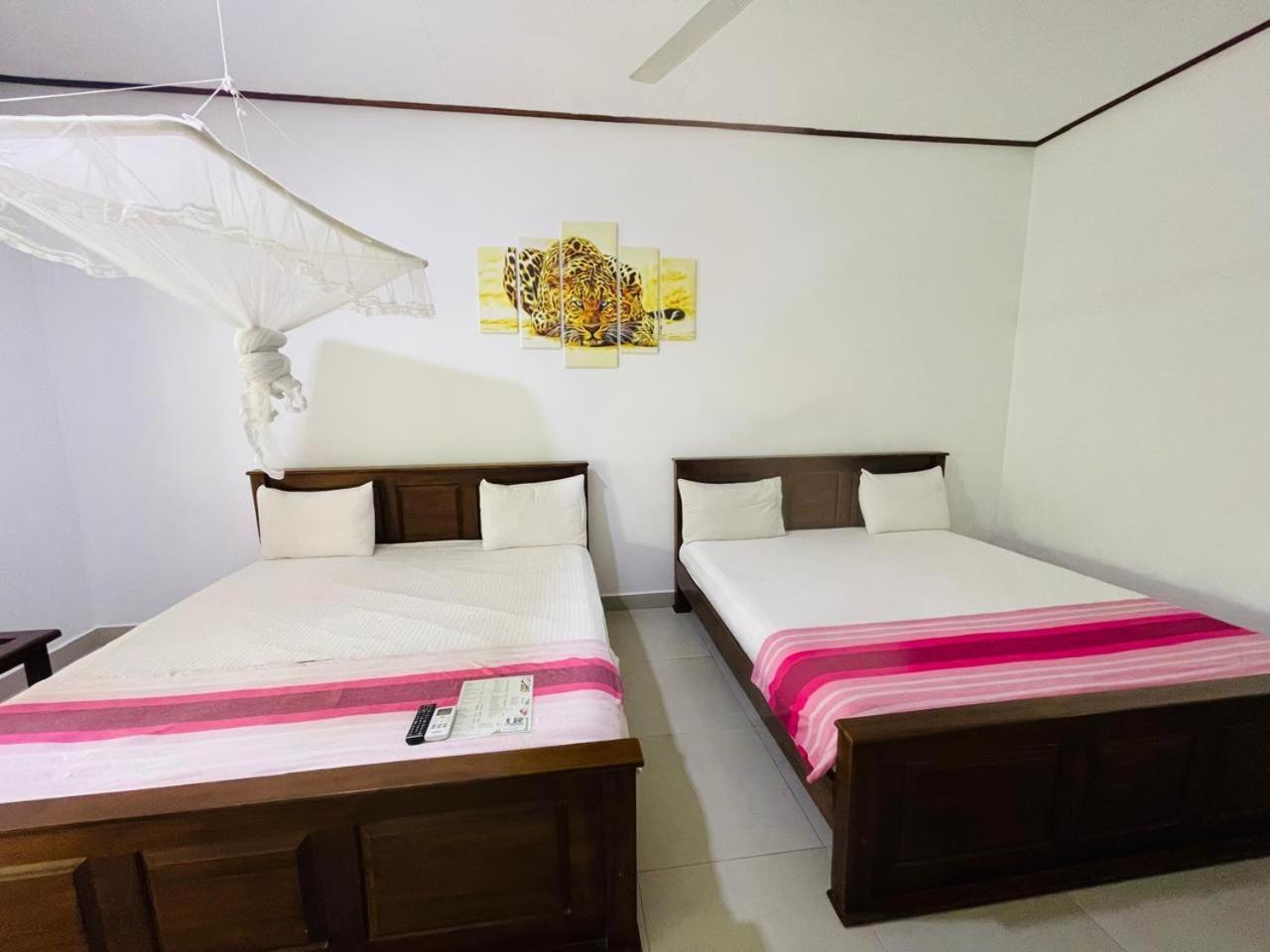 Ud Garden Hotel Kataragama Dış mekan fotoğraf
